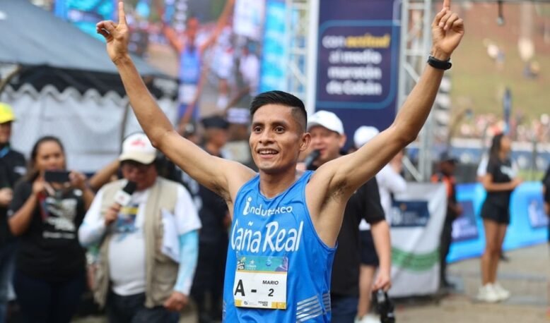 Mario Pacay se lleva los 21K de Cobán